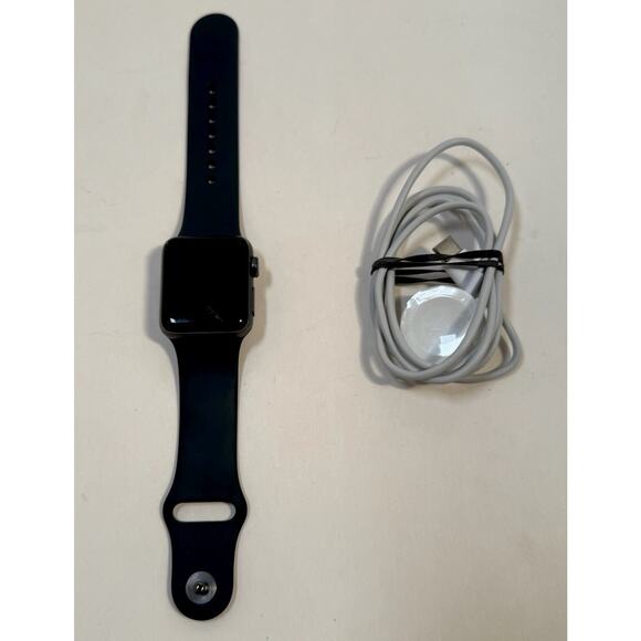 Apple Watch Series 3 38mm Aluminium Space Gray/Black GPS